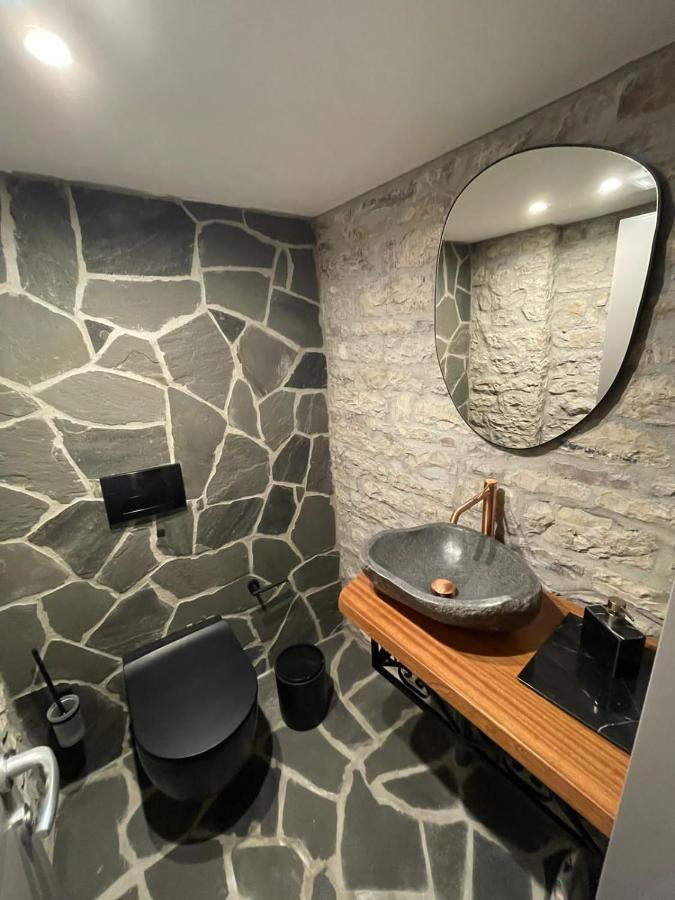 Palorto Traditional Hotel ジロカストラ エクステリア 写真