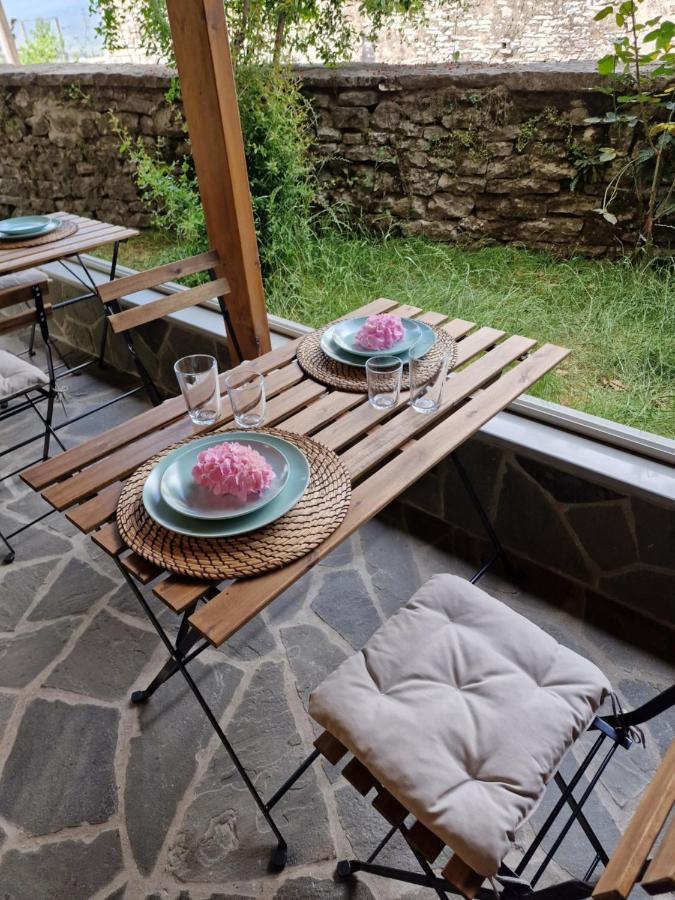 Palorto Traditional Hotel ジロカストラ エクステリア 写真